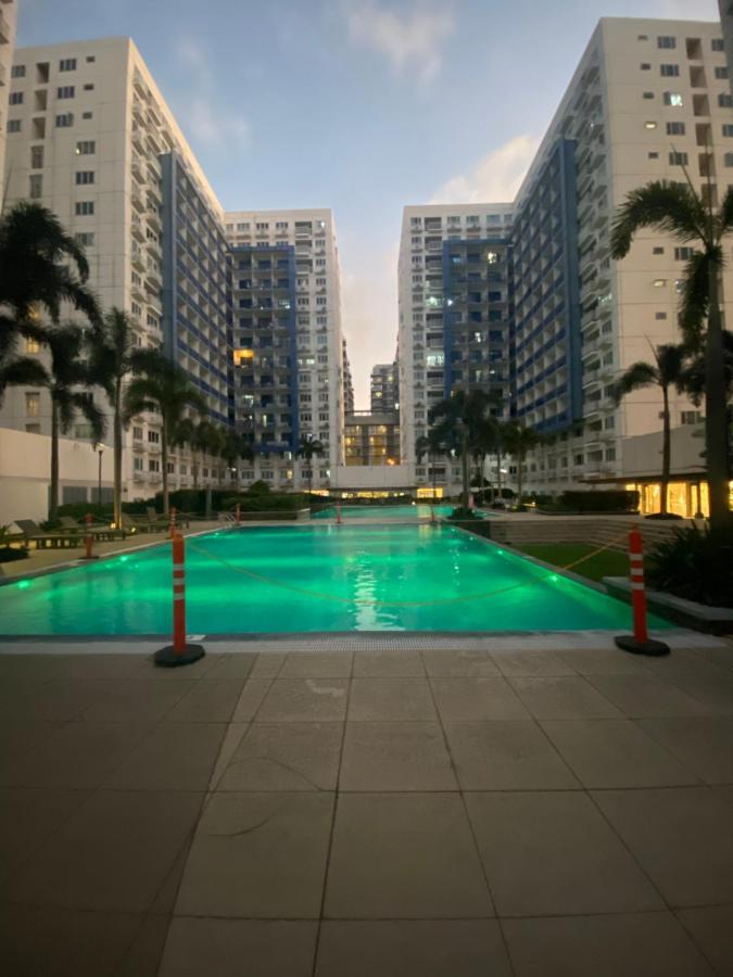 Azenith Staycation At Sea Residences Moa Pasay Buitenkant foto